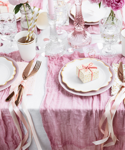 Růžové svatební dekorace a doplňky-Zde naleznete informace k dekoracím na stůl